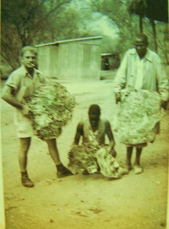 Εγώ ο Χριστόφοροςμε ,mica & δυο από τους εργάτερς μου                          amp;amp;amp;amp;  δυο  εργάτες του  ορυχείου με  μεγ